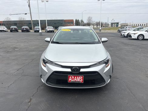 Used 2024 Toyota Corolla LE image 2