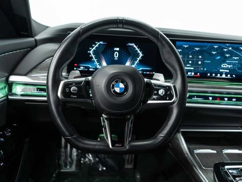 Used 2024 BMW 740i xDrive image 20