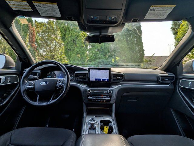 Used 2020 Ford Explorer XLT RWD image 12
