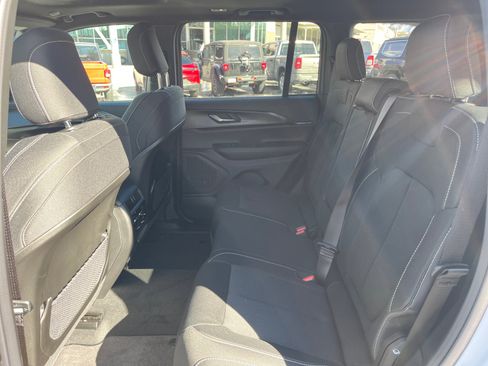 New 2026 Jeep Grand Cherokee Laredo X image 25