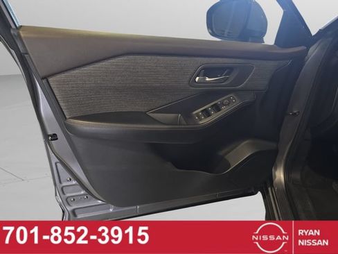 Certified 2023 Nissan Rogue SV AWD/4WD image 34