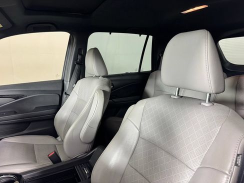 Used 2019 Honda Passport Touring image 11