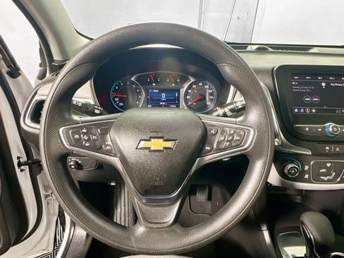 Used 2024 Chevrolet Equinox LS w/ LS Convenience Package image 17