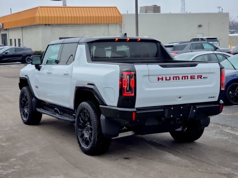 Used 2024 GMC Hummer EV 2X w/ LPO, Illumination Package image 20