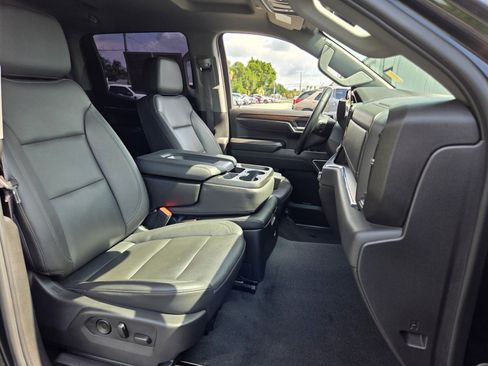 Certified 2024 GMC Sierra 1500 SLT AWD/4WD image 18