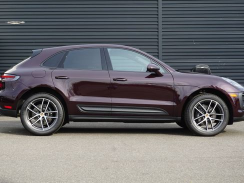 New 2026 Porsche Macan image 8