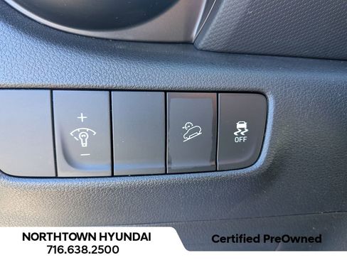 Certified 2023 Hyundai Kona SEL AWD/4WD image 30