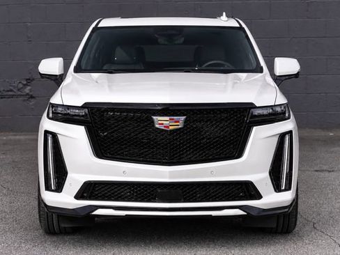 Used 2023 Cadillac Escalade V AWD/4WD image 3