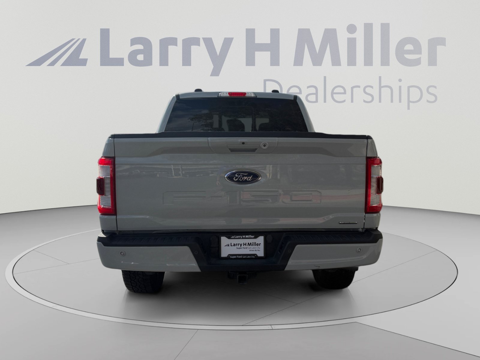 Used 2023 Ford F150 Lariat AWD/4WD image 4