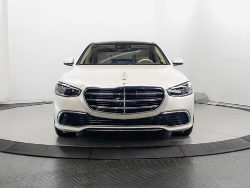 Used 2023 Mercedes-Benz S 580 4MATIC Sedan image 2
