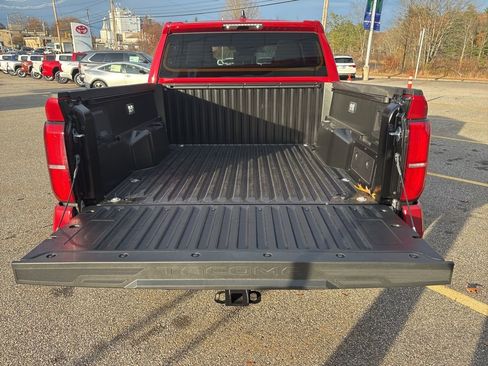 New 2025 Toyota Tacoma TRD Off-Road image 6