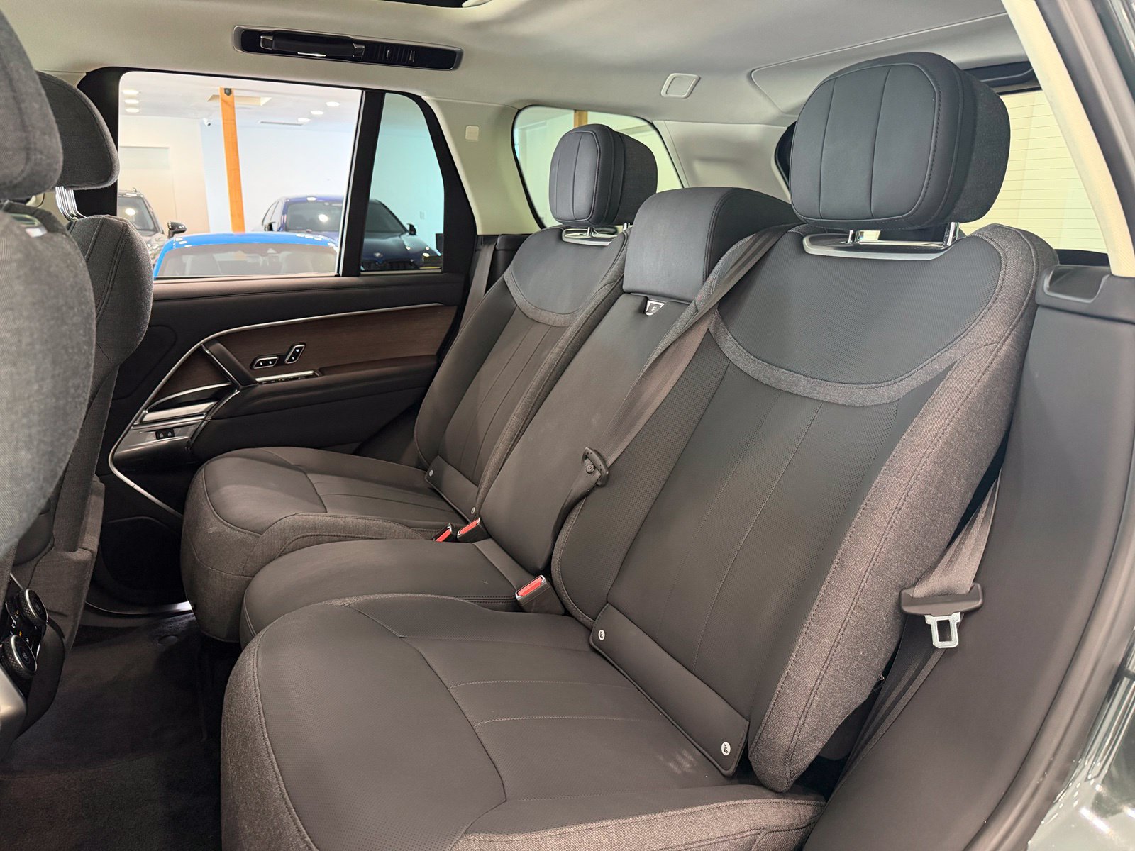 Used 2023 Land Rover Range Rover SE AWD/4WD image 19