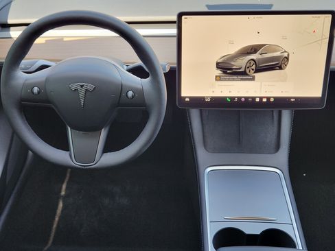 Used 2023 Tesla Model 3 Standard Range image 26