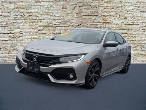Used 2018 Honda Civic Sport Touring image 5