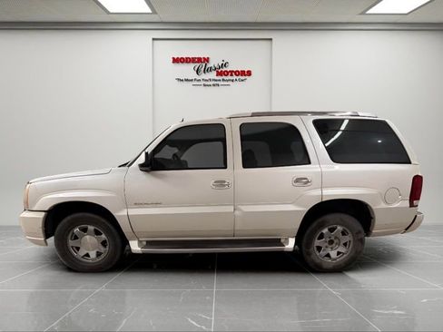 Used 2004 Cadillac Escalade AWD image 4