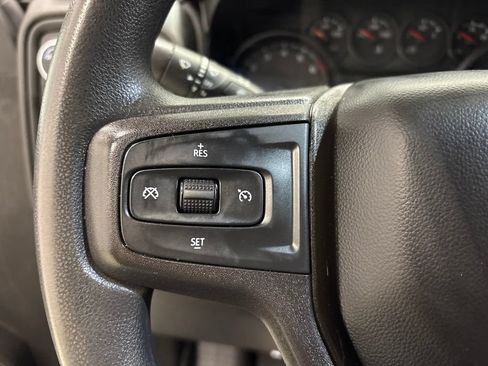 Used 2020 Chevrolet Silverado 1500 Custom w/ Custom Value Package AWD/4WD image 23