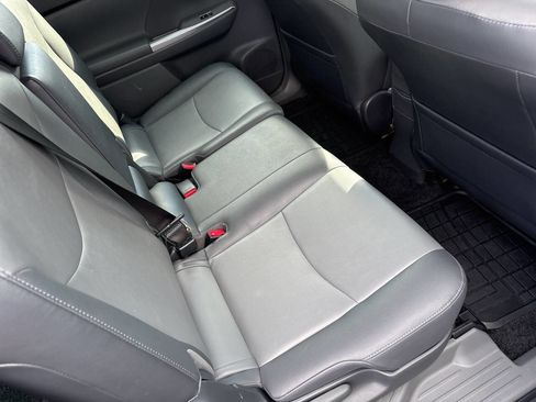 Used 2012 Toyota Prius V Five image 11