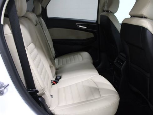 Used 2024 Ford Edge SEL w/ Cargo Accessory Package AWD/4WD image 28