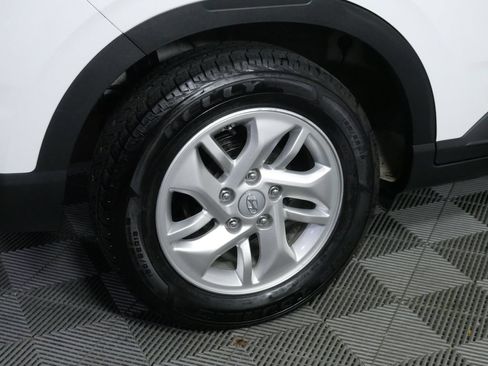 Used 2021 Hyundai Venue SE FWD image 11