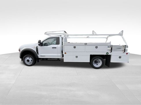 Used 2024 Ford F550 2WD Regular Cab Super Duty image 9
