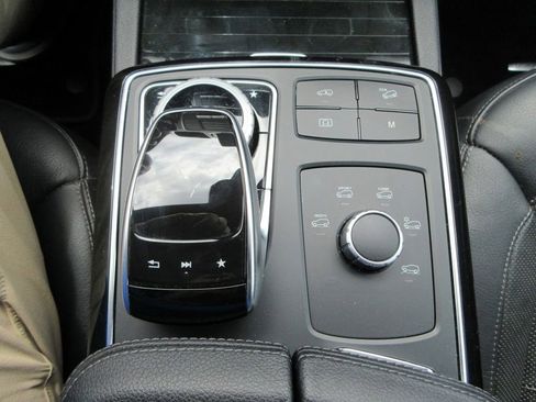 Used 2019 Mercedes-Benz GLS 450 4MATIC image 28