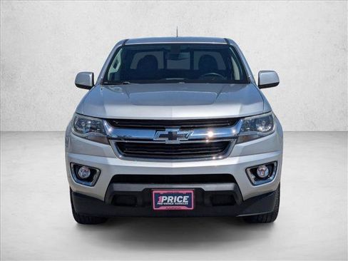 Used 2017 Chevrolet Colorado LT w/ LT Convenience Package image 2