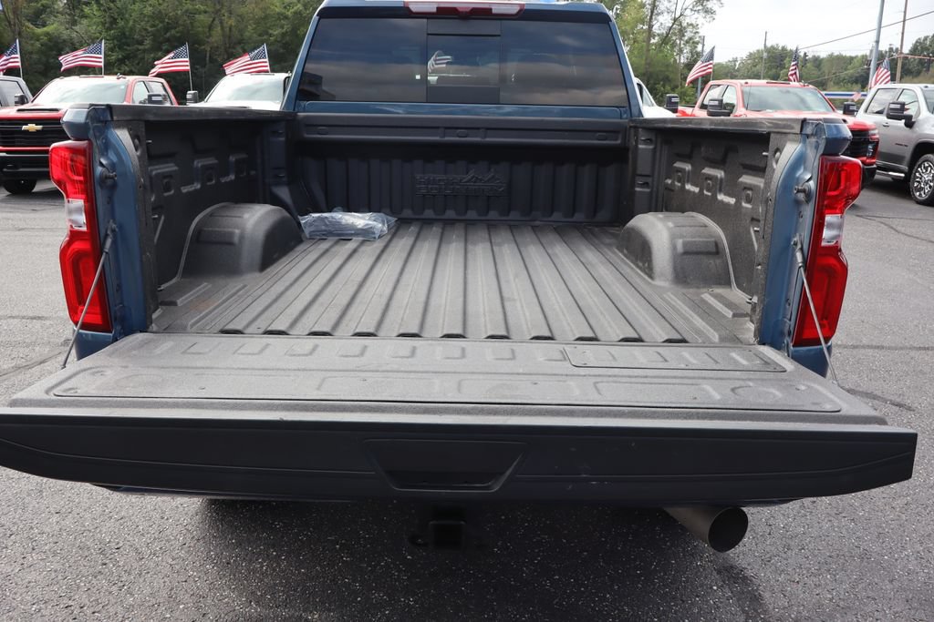 Used 2024 Chevrolet Silverado 2500 High Country w/ Z71 Off-Road Package AWD/4WD image 33