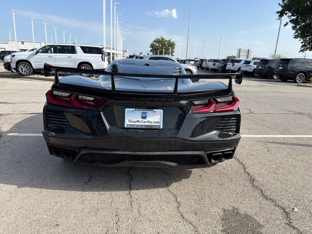 Used 2024 Chevrolet Corvette Stingray Premium Cpe RWD image 4