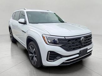 Used 2024 Volkswagen Atlas SEL Premium R-Line AWD/4WD video 1