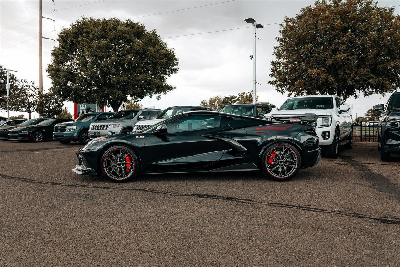 Used 2023 Chevrolet Corvette Stingray Premium Cpe w/ Z51 Performance Package RWD image 4