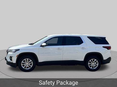 Certified 2023 Chevrolet Traverse LS w/ Safety Package FWD image 3