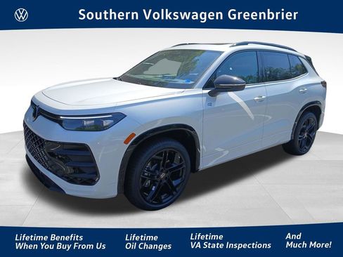 New 2026 Volkswagen Tiguan SE R-Line AWD/4WD image 1