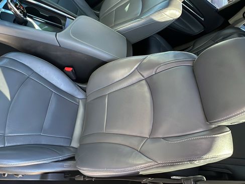 Used 2018 Buick Enclave Essence w/ Trailering Package image 11