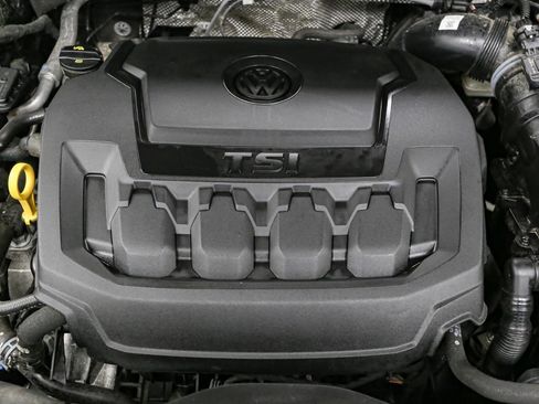 Used 2023 Volkswagen Tiguan SE R-Line AWD/4WD image 16