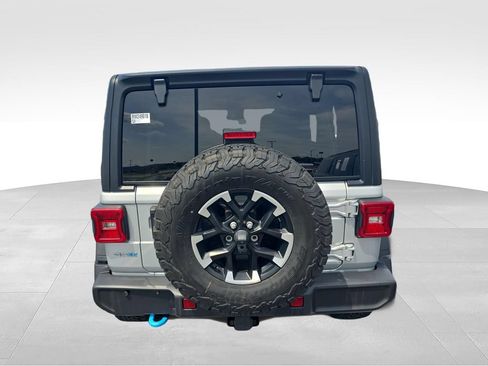 Used 2024 Jeep Wrangler Unlimited Rubicon 4xe AWD/4WD image 4