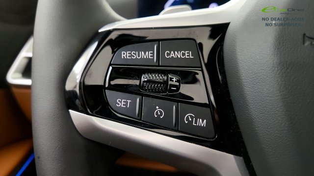 Used 2025 BMW 330i xDrive Sedan AWD/4WD image 64