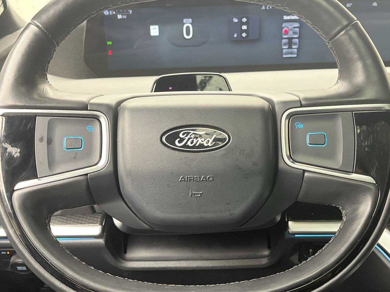Certified 2025 Ford Expedition Max Platinum w/ Stealth Appearance Package AWD/4WD image 17