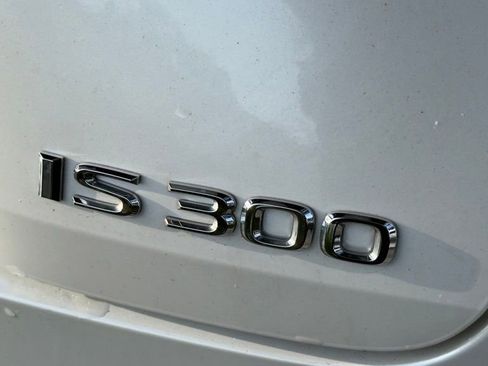 Used 2023 Lexus IS 300 w/ Comfort Package RWD image 11