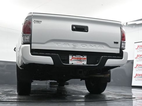 Used 2023 Toyota Tacoma TRD Sport image 38