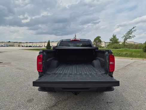 Used 2015 Chevrolet Colorado Z71 AWD/4WD image 10