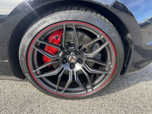 Used 2025 Chevrolet Corvette Z06 image 8