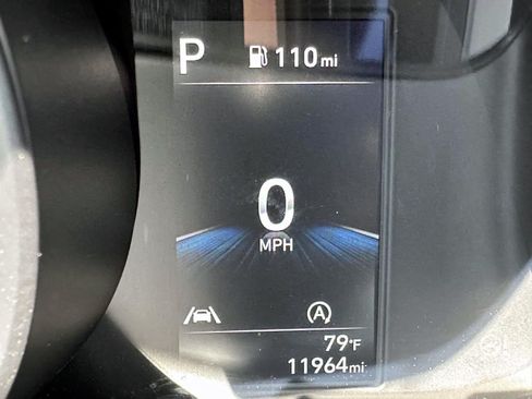 Used 2023 Hyundai Elantra SE FWD image 30