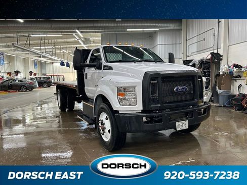 Certified 2022 Ford F750 2WD Regular Cab Super Duty image 4