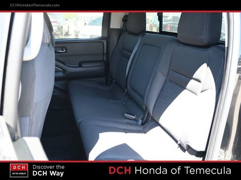 Used 2024 Nissan Frontier SV w/ SV Convenience Package RWD image 19