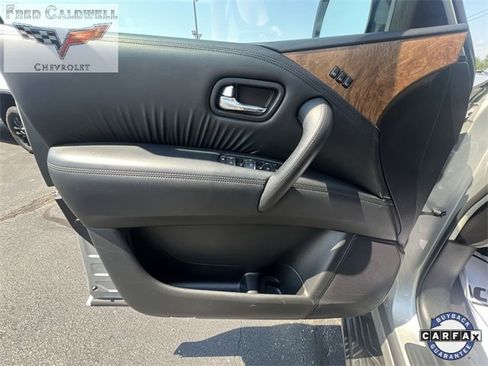 Used 2021 Nissan Armada SL w/ Captain's Chairs Package image 22