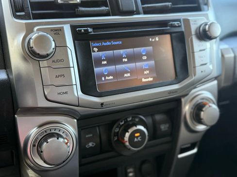 Used 2014 Toyota 4Runner SR5 image 26