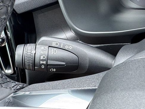 Certified 2023 Volvo XC40 Recharge Ultimate w/ Protection Package Premier AWD/4WD image 20