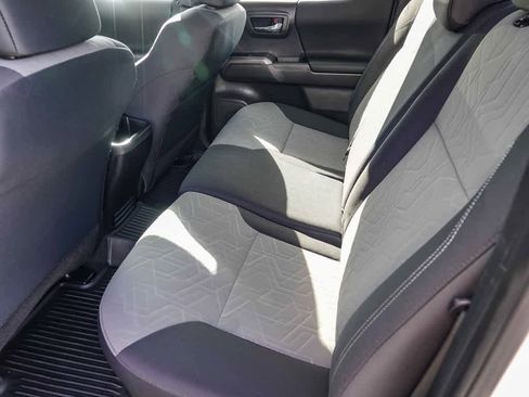 Used 2023 Toyota Tacoma TRD Off-Road image 17