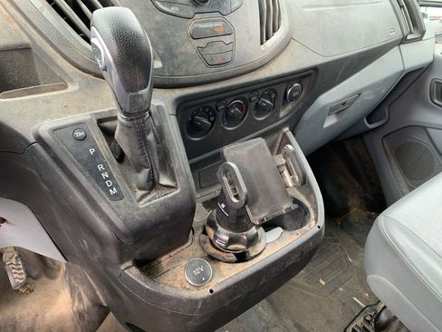 Used 2019 Ford Transit 250 148 Medium Roof RWD image 39
