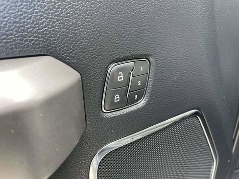 Used 2019 Ford F150 Platinum w/ Technology Package AWD/4WD image 21